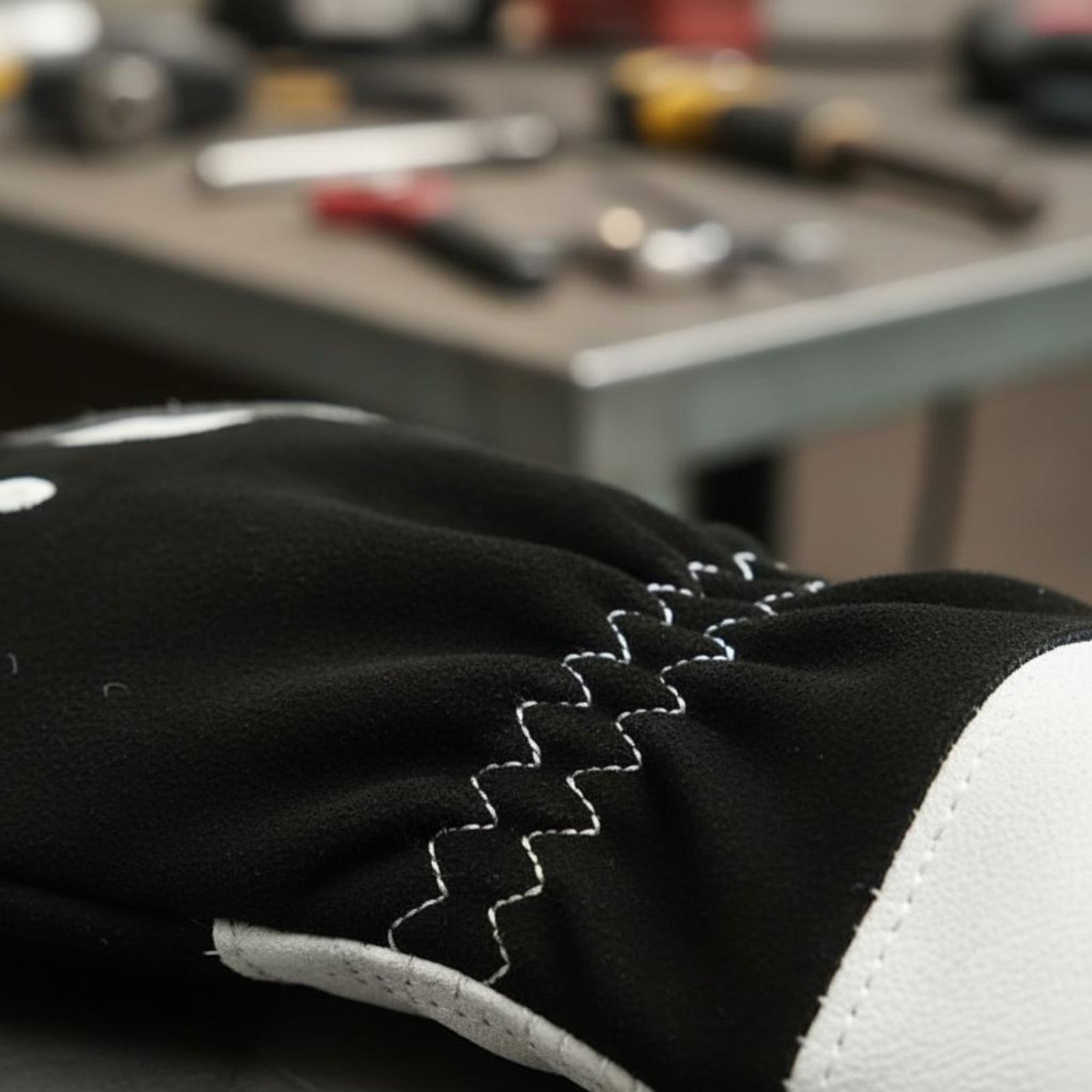 ถุงมือโลหะวิศวกรรม TIG ออกแบบน - Heat Resistant Glove บทวิจารณ์และราคา